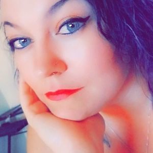 Meet your Posher, Lacey